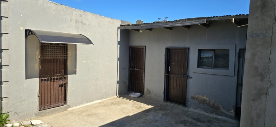 4 Bedroom Property for Sale in Scenery Park Eastern Cape